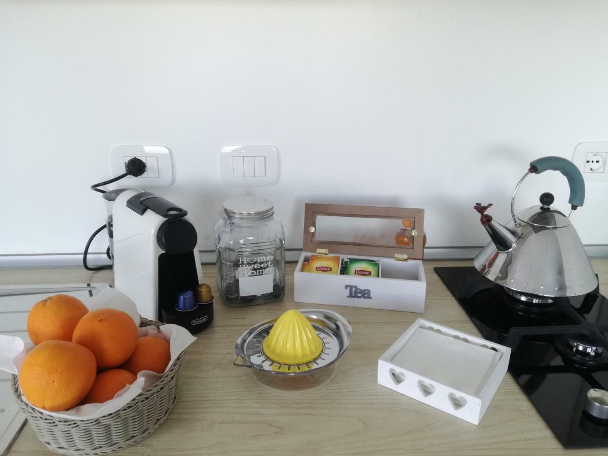 ホテル Quarantacinque Ospitalita カリアリ エクステリア 写真